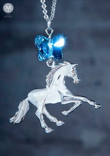 Limitovaná kolekce se Swarovski - modrý motýlek a hřebec Aristol